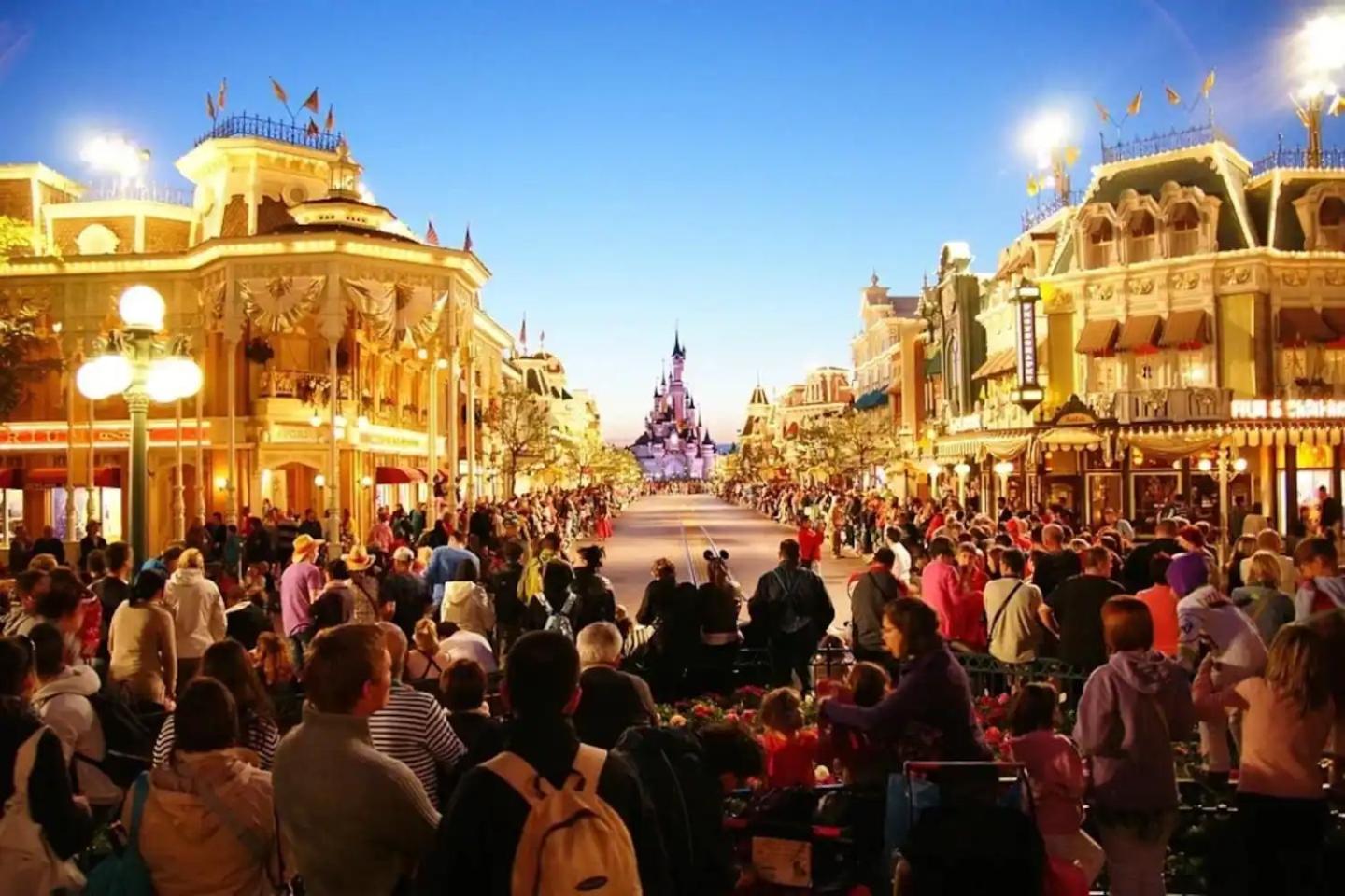 Magic Studio - Disneyland Paris Shopping Village 9 Minutes เชสซี ภายนอก รูปภาพ